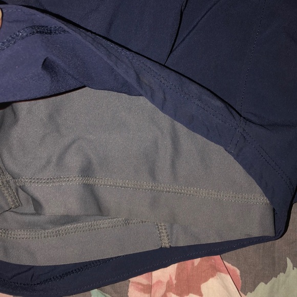 Nike Dri Fit Shorts - Picture 2 of 3